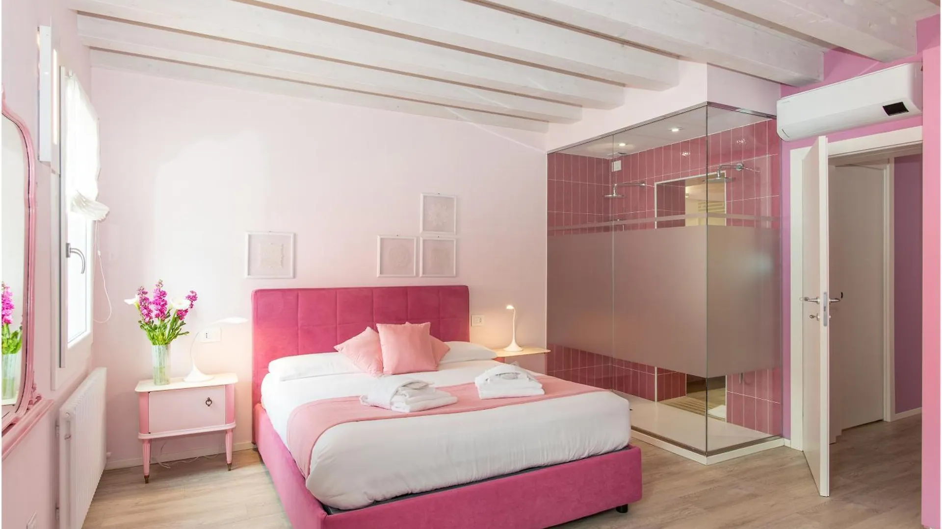 Tiffany Home Burano Apartment
