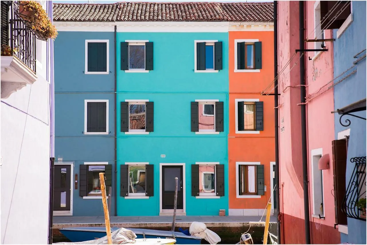 Apartment Tiffany Home Burano Italy