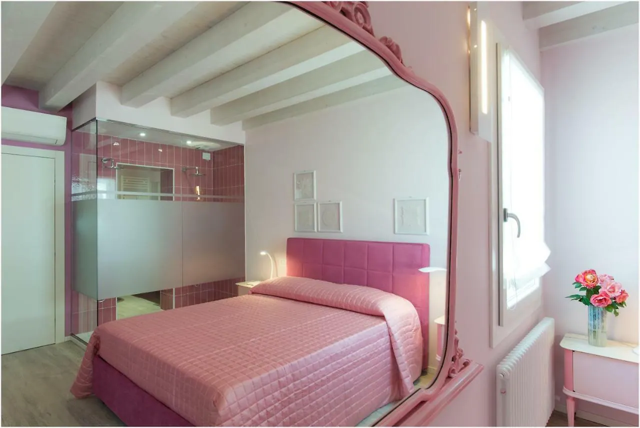 Tiffany Home Burano 0*,  Italy