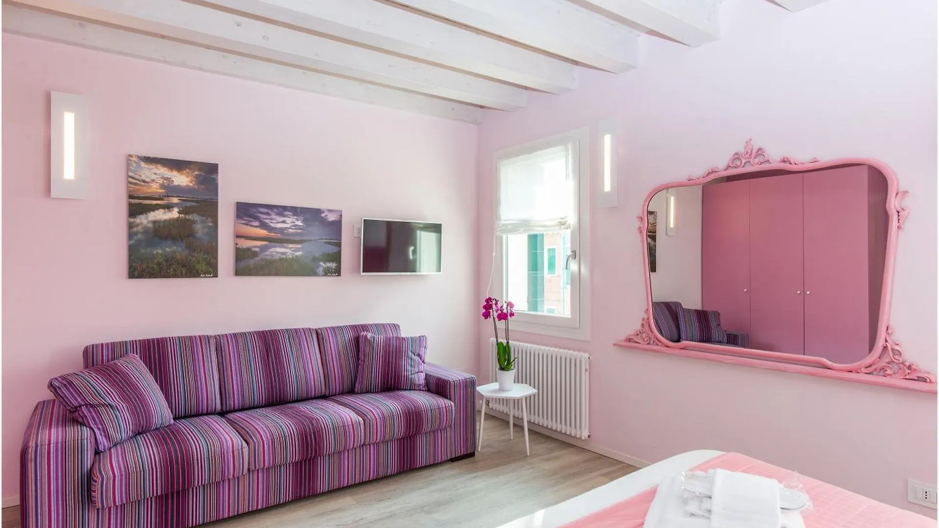Apartment Tiffany Home Burano Italy